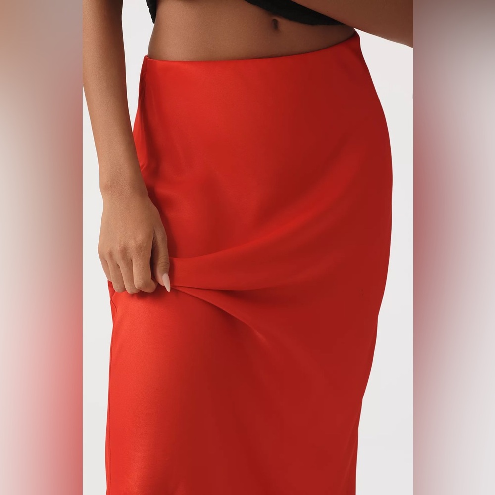 Anthropologie Red Satin Tilda Skirt - Picture 5 of 10
